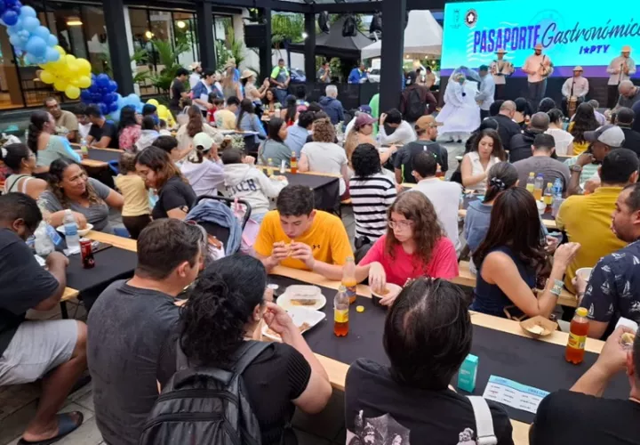 El “Pasaporte Gastronómico” no solo fortaleció el intercambio cultural, sino que también incentivó la economía local. Foto: Cortesía