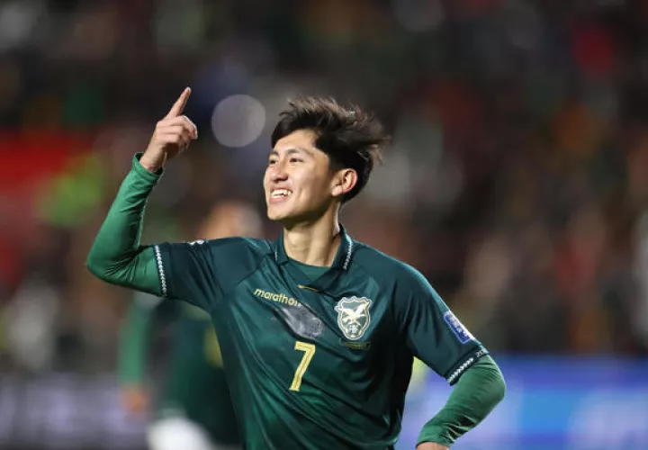 Miguel Terceros, de Bolivia, festeja su gol ante Brasil. Foto: EFE 