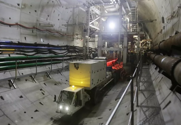 Tuneladoras empleadas en la construcción del túnel de la Línea 3 del Metro de Panamá. EFE