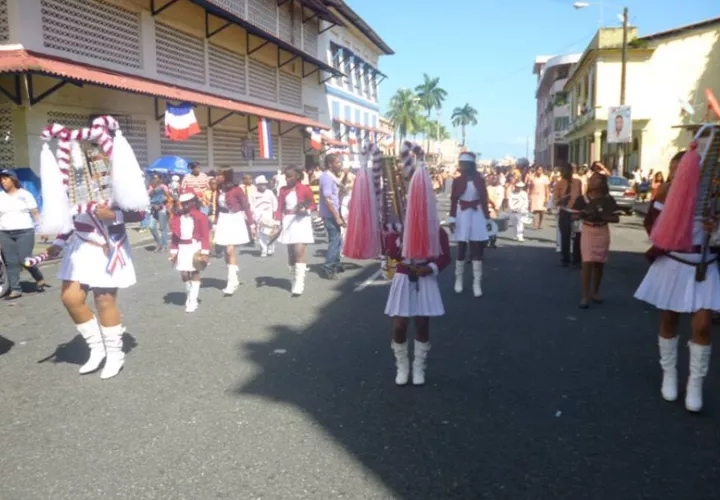 La ruta del desfile en Colón está en evaluación. Foto: Diomedes Sánchez