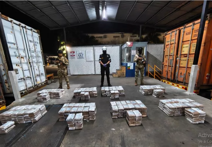 Se mantiene la investigación abierta para conocer todos los detalles de este cargamento de drogas. Foto. Policía Nacional