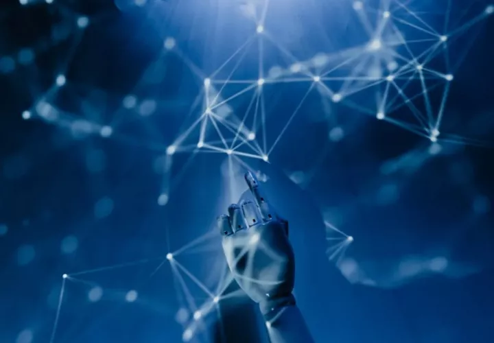 La herramienta permitirá vincular de forma biométrica a conductores y vehículos con los contenedores. Foto: Ilustrativa/Pexels