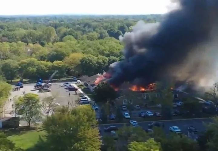El hombre provocó un incendio en el templo. 