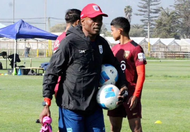 Jorge Dely Valdés, técnico de la Sub-20 de Panamá. Foto: FPF