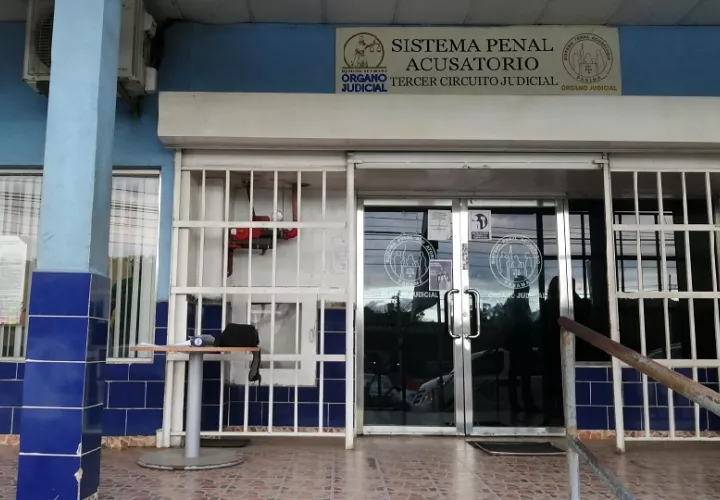 Se informó que la audiencia fue reprogramada para el próximo 16 de octubre a las 11 de la mañana. Foto. Eric Montenegro
