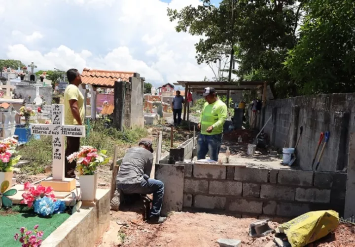 La empresa que resulte seleccionada deberá construir nuevas criptas y prestar servicio de cremación con la construcción de un horno crematorio, sin que ello implique un costo para el municipio. Foto. Eric Montenegro