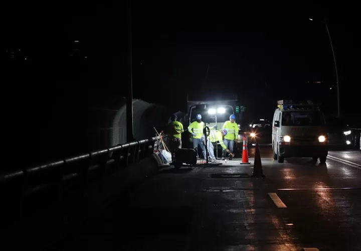 Se le solicita a los conductores mantener las precauciones necesarias ya que habrá personal en las vías.Foto. Cortesía MOP