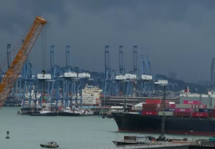 Desarrollarán proyectos portuarios entorno al Canal de Panamá. 