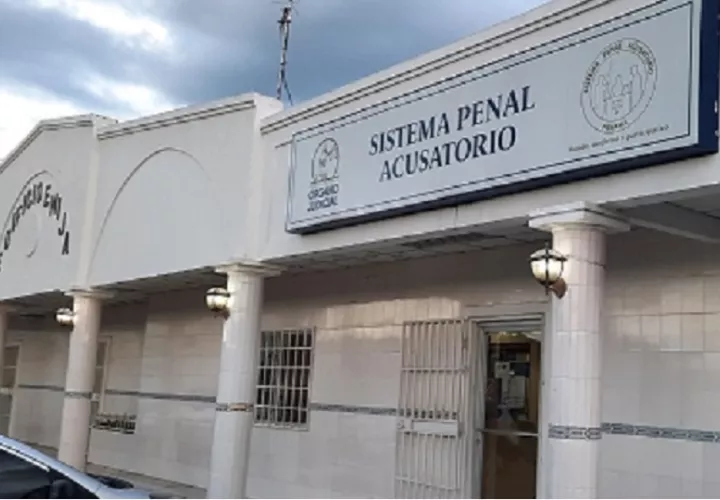 La audiencia de imputación se llevó a cabo bajo reserva, con acceso restringido, debido a que en el proceso están involucrados menores de edad. Foto. Archivo