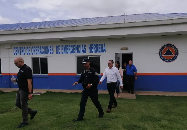 Por su parte, Iván Pérez, director del Sinaproc en Los Santos, anunció que por primera vez en el país se llevará a cabo un simulacro agropecuario, el próximo 19 de octubre, en el distrito de Tonosí. Foto. Thays Domínguez