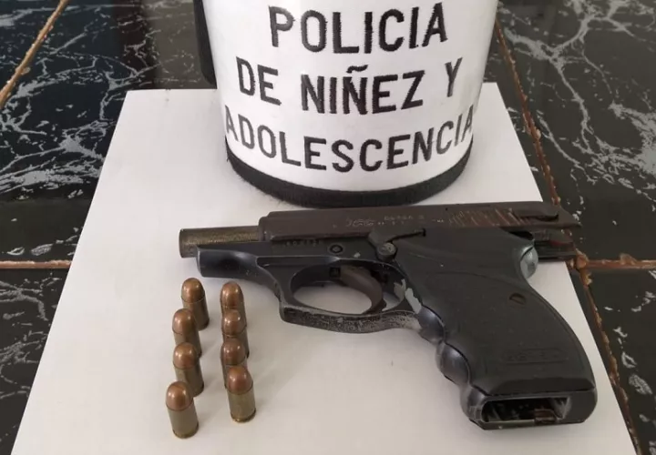 El menor fue puesto a órdenes de la fiscalía de adolescentes para continuar con su debido trámite. Foto. Policía Nacional