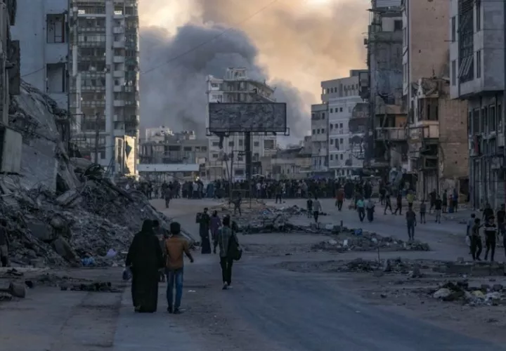 Bombardeo israelí en Gaza. Foto: EFE