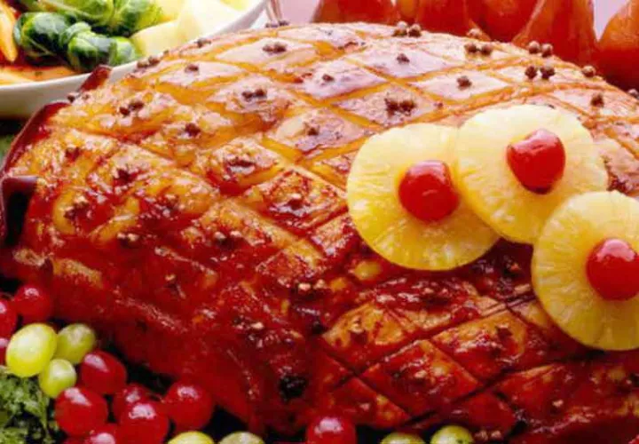 El jamón es el producto estrella de la canasta navideña del IMA.