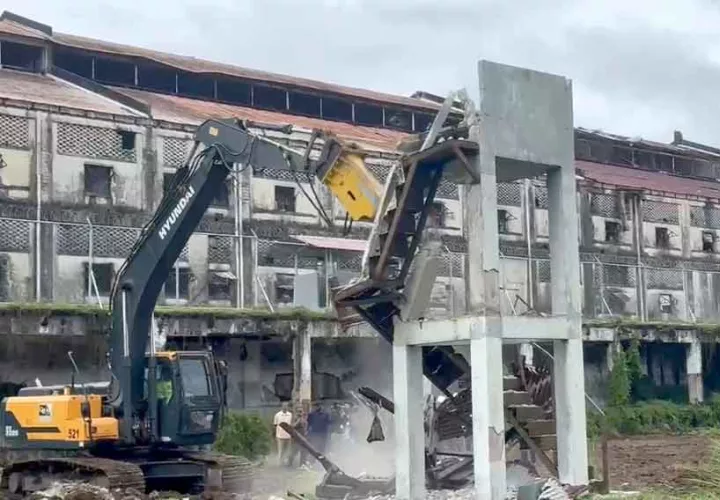 jc-cristobal-arco-iris-colon-carcel-construccion_0.jpg