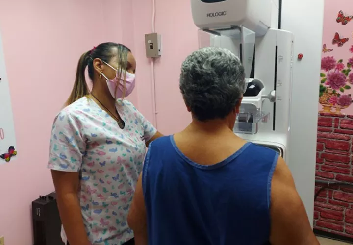 En Panamá, el cáncer de mama se encuentra entre los tipos de cáncer más prevalentes. Foto: Cortesía