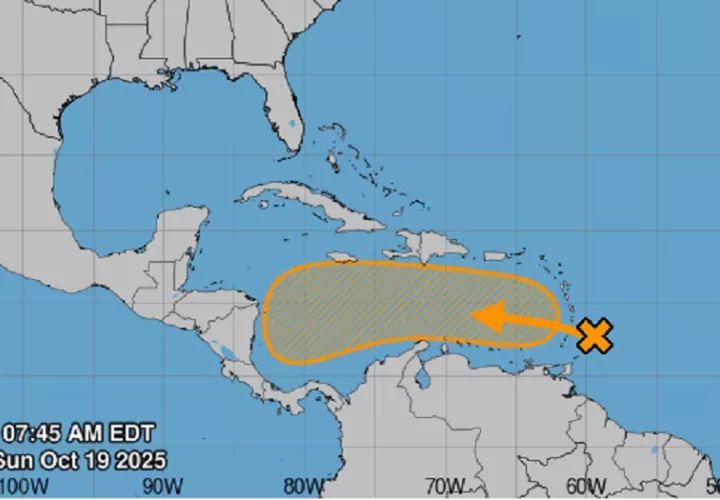 Ubicación de la onda tropical y la trayectoria que se espera siga en las próximas horas. Foto: Internet