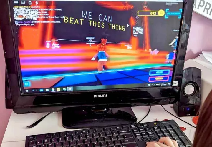 Investigaciones previas revelan la presencia de "depredadores sexuales" en Roblox. Foto EFE