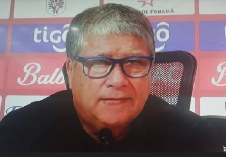 Hernan 'El Bolillo' Gómez, técnico de El Salvador.