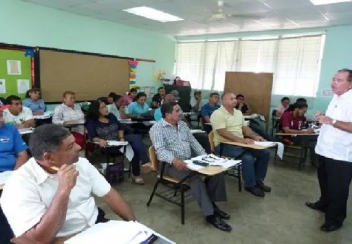 capacitaciones-docentes-_meduca_0.jpg