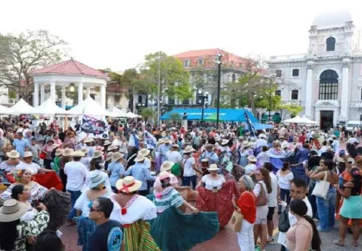 La medida convertirá varias calles históricas en zonas de uso exclusivo para peatones durante los días programados. Foto: Cortesía 