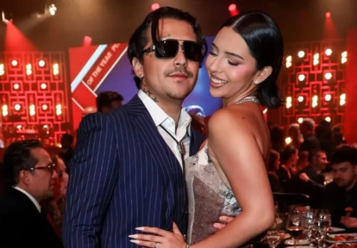 Christian Nodal y Ángela Aguilar. Foto: Instagram / Latin Grammy