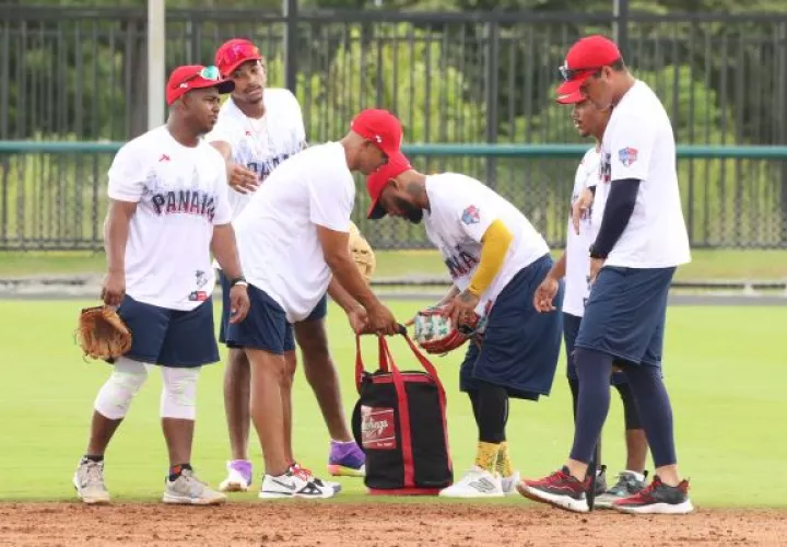 Jugadores panameños durante los entrenamientos con miras a la Copa América, pero  que fue cancelada. Foto: Fedebeis