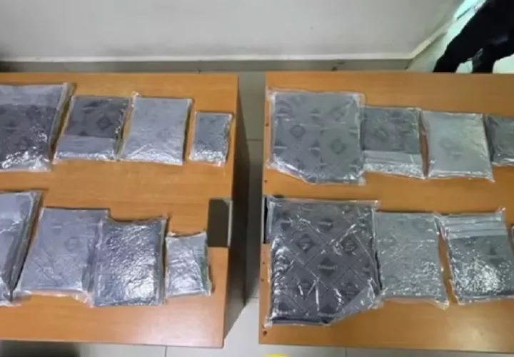Droga hallada a dos extranjeras en el aeropuerto de Tocumen.. Foto: Cortesía