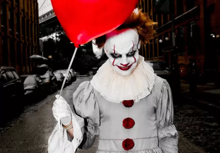 Ed Sheeran como Pennywise. Foto: Instagram / @edhq
