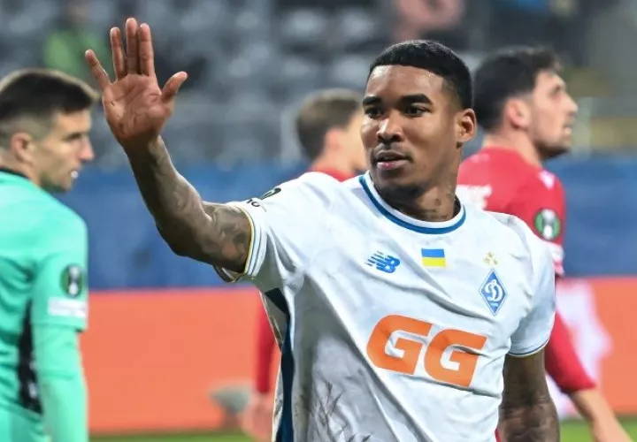 El panameño Eduardo Guerrero del  Dynamo Kiev, festeja su gol.  Foto: EFE