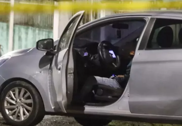 Carro que manejaba la víctima. Foto: Crítica