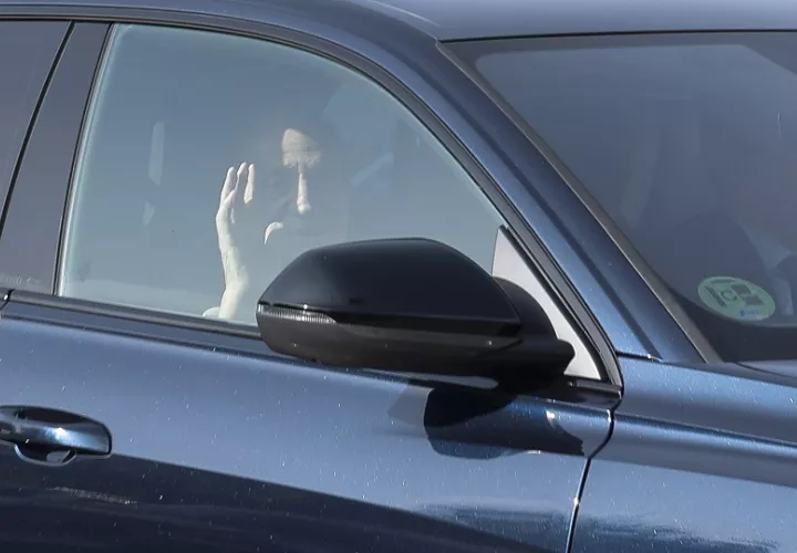 El rey emérito, Juan Carlos I, a su llegada al Palacio de El Pardo. Foto: EFE