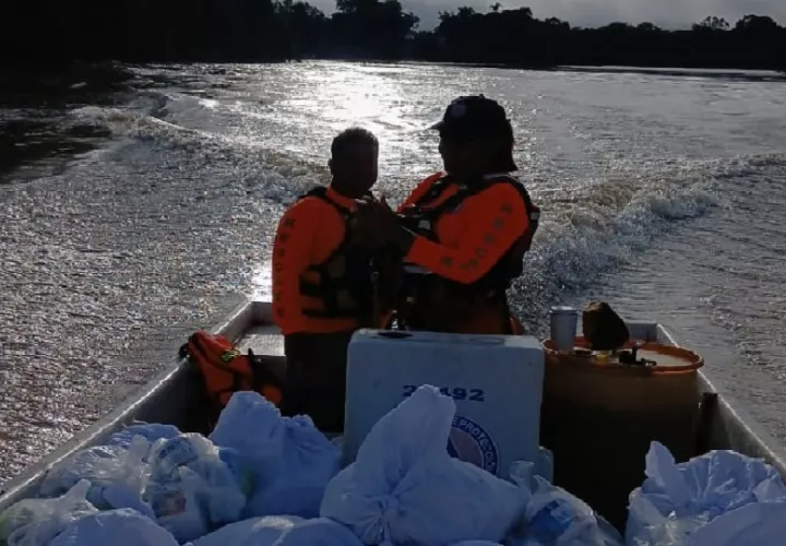 Estas entregas se trasladan por el río Tuira. Se informó que por el momento no hay albergues activos.