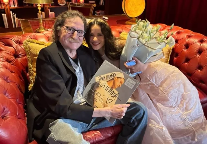 Charly García y a la cantante española Rosalía. Foto: EFE / @Charlygarcia