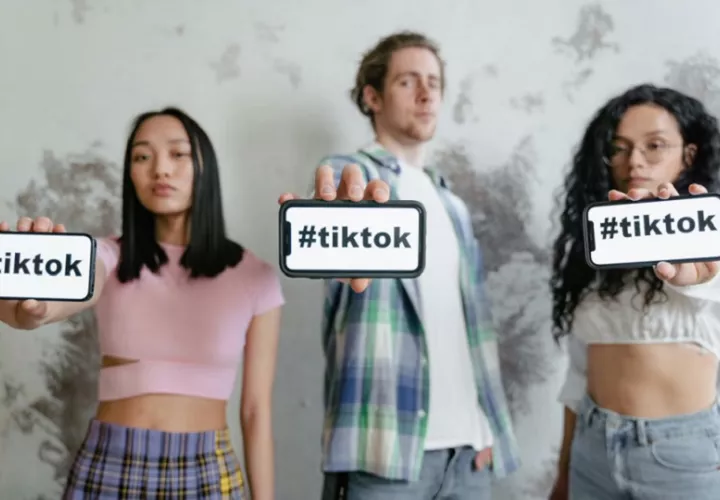 TikTok que se ha consolidado como el escenario donde las historias auténticas encuentran eco global. Foto: Cortesía