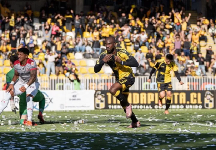 Cecilio Waterman, anotó el primer gol de Coquimbo ante  La Unión Calera. Foto:@coquimbounido