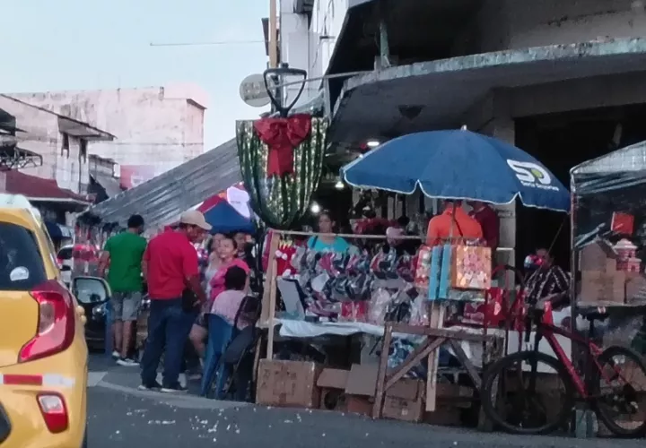  La Policía Nacional informó el reforzamiento de los operativos de vigilancia en las zonas comerciales. Foto: Thays Domínguez