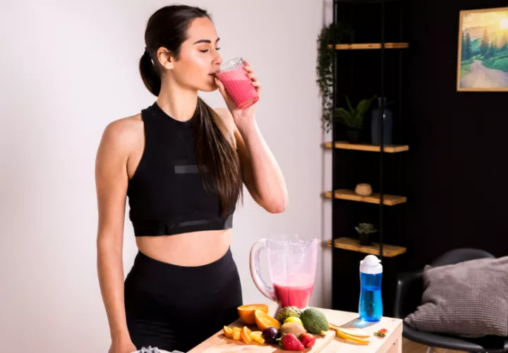 Empezar el día con 20 a 30 gramos de proteína mantiene la masa magra y prolonga la saciedad. Foto: Ilustrativa / Freepik
