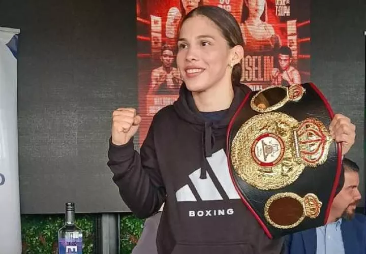 La campeona  panameña Nataly Delgado y su rival la mexicana Arlenn" "La Torita" Sánchez, tendrán su pesaje oficial, hoy.  Foto: Jaime A. Chávez R.