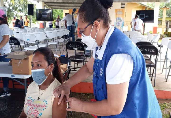 Han sido aplicadas 151 mil 164 dosis de vacuna contra la influenza en Panamá Oeste. Foto. Eric Montenegro