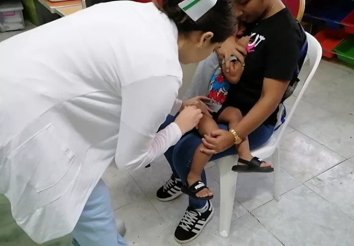 Los niños son vulnerables y presentan más riesgos si contraen influenza. Foto: Cortesía Región de Salud de San Miguelito