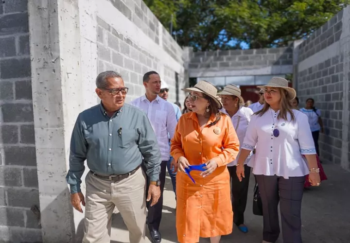 Las autoridades locales se comprometieron a garantizar los servicios básicos de agua, electricidad y carreteras para las nuevas instalaciones. Foto: Cortesía