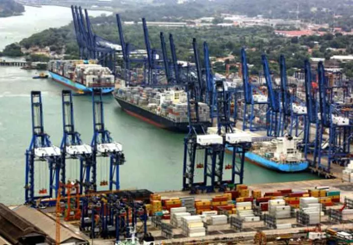 La venta de los puertos se había anunciado en marzo pasado