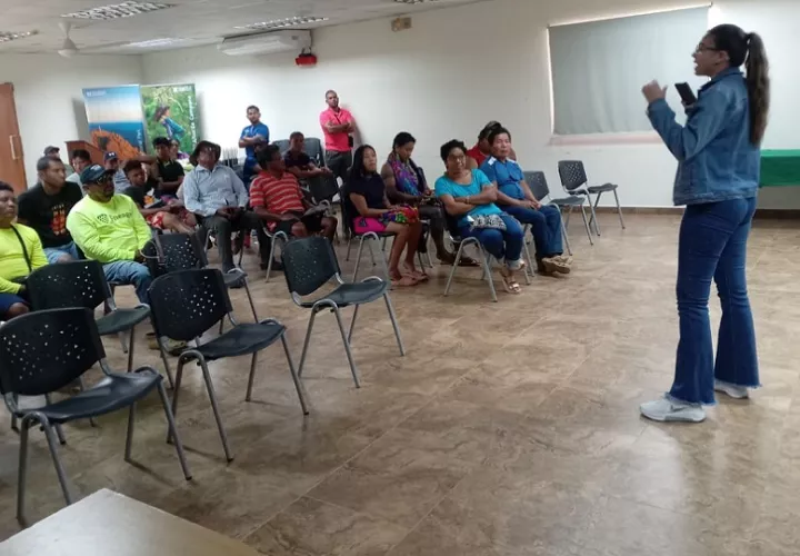 Durante el encuentro. Foto: Diomedes Sánchez