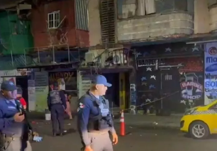 En medio de los operativos, las autoridades ubicaron el vehículo presuntamente involucrado en el hecho de sangre en la comunidad de Alborada, corregimiento de Cativá, área de la Transístmica. Foto. Diómedes Sánchez