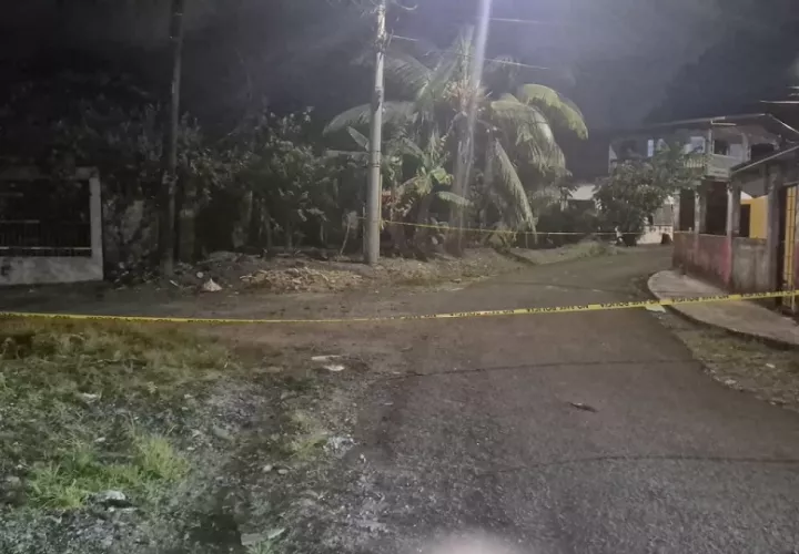 El incidente ocurrió  en la comunidad 16 de Junio, en el corregimiento de Cristóbal, provincia de Colón. Foto. Diómedes Sánchez