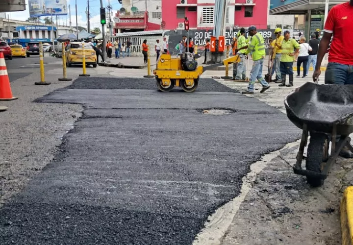 Vista del parcheo en esta área de gran circulación vial. Foto: Cortesía MOP