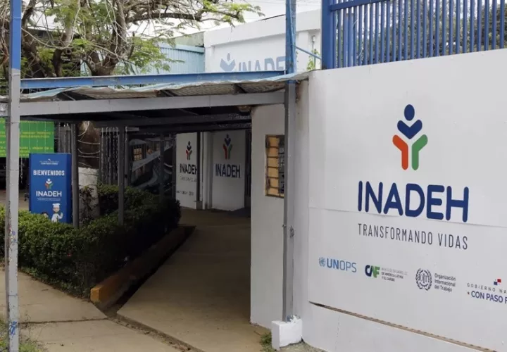 Los denunciantes indican que el PRD destruyó la formación profesional en el país. 