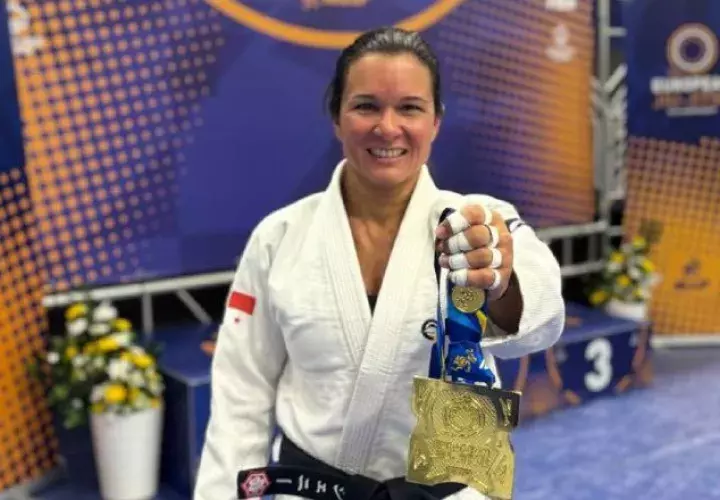 Jennisín Rosanía, ganó oro en Jiu Jitsu en torneo europeo. Foto: Cortesía