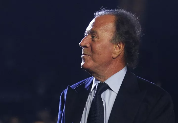 Julio Iglesias. Archivo