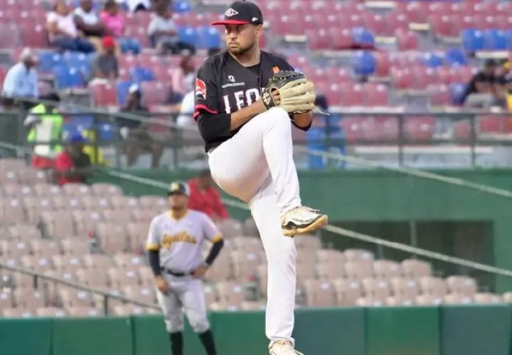 El lanzador panameño Kenny Hernández, de los Leones. Foto: Instagram